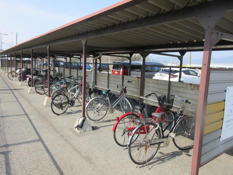 鯰田駅前自転車駐車場の画像2
