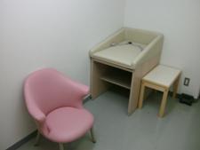 おむつ替えシート・授乳チェアの画像