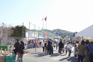 たていわマルシェ会場外の写真