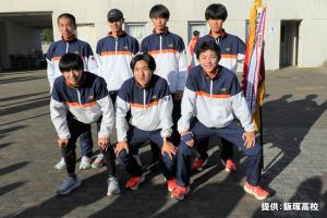 飯塚高校駅伝部の7名