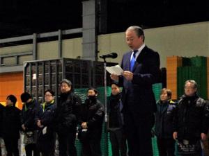 初競り前にあいさつをする武井市長